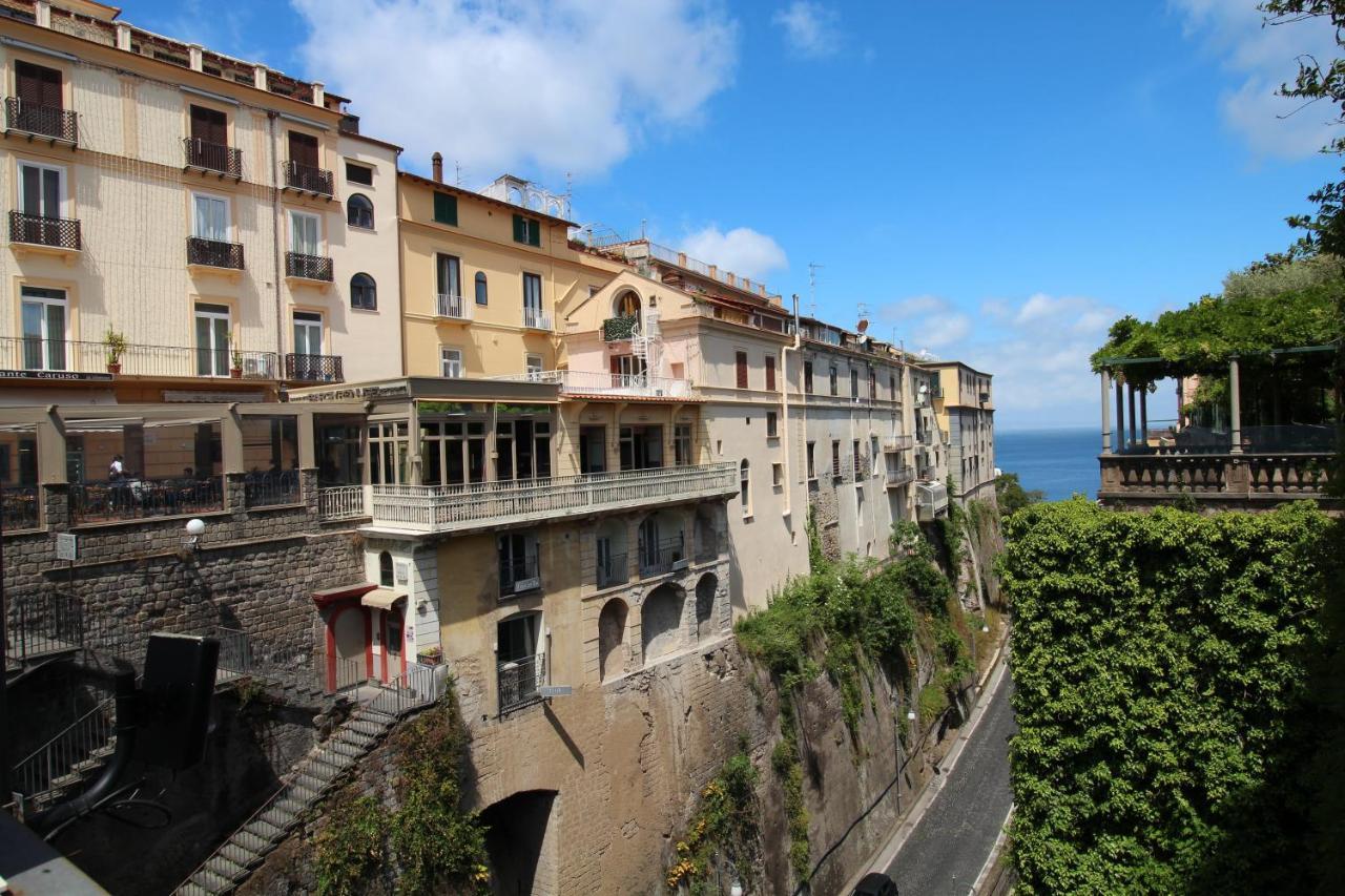 Piazza Tasso B&B Relais Sorrento Kültér fotó