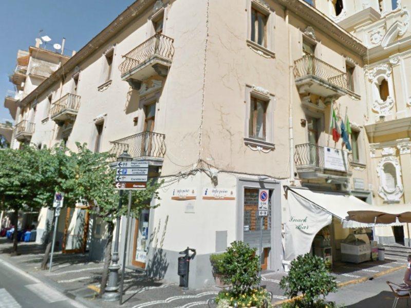 Piazza Tasso B&B Relais Sorrento Kültér fotó