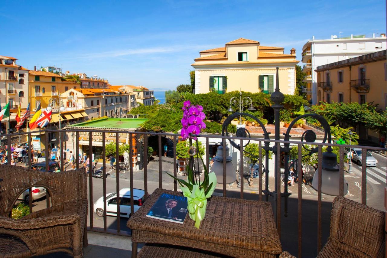 Piazza Tasso B&B Relais Sorrento Kültér fotó